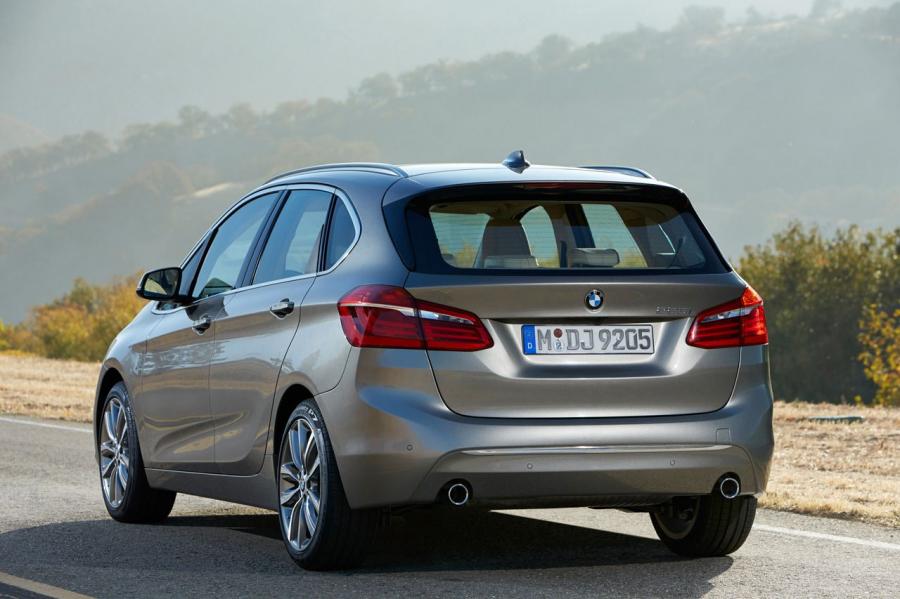  BMW 2-Series Active Tourer 2014 года  (фото 16 из 64)